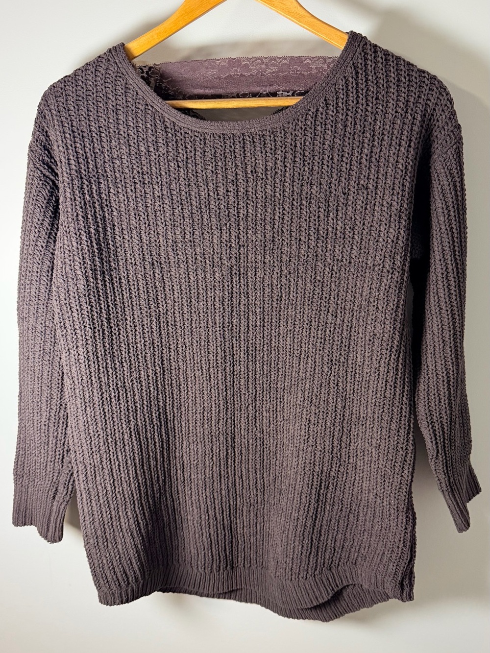 Poof Apparel sweater size small